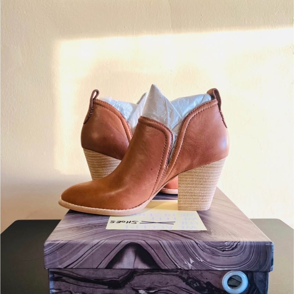 Jeffery Campbell Rosalee Bootie (Tan)